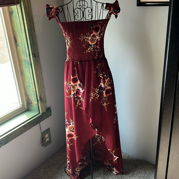 Dress - Picture 1 of 5